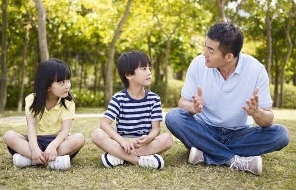 cách dạy trẻ kỹ năng khi đi lạc