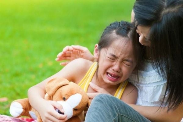 cách dạy trẻ kỹ năng khi đi lạc