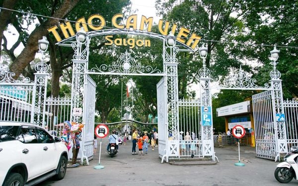 Tham quan Thảo Cầm Viên cùng gia đình