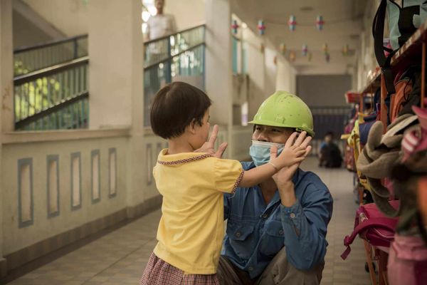 con bướng không nghe lời