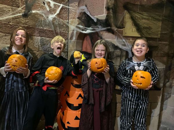 Ngày lễ Halloween năm 2025 sẽ rơi vào thứ Sáu 31/10/2025