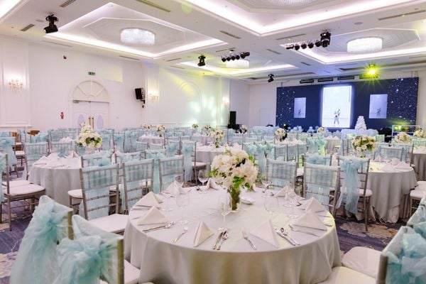 15. Merperle Crystal Palace Quận 7 - Nhà hàng tổ chức sinh nhật cho bé sang trọng