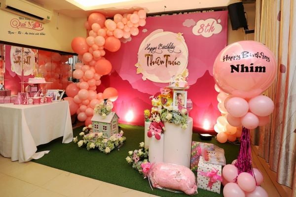 Tổ chức sinh nhật cho trở nhà hàng gà rán KFC
