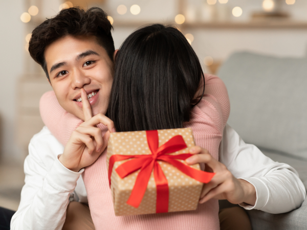 quà tặng 20-10 thiết thực ý nghĩa tặng vợ