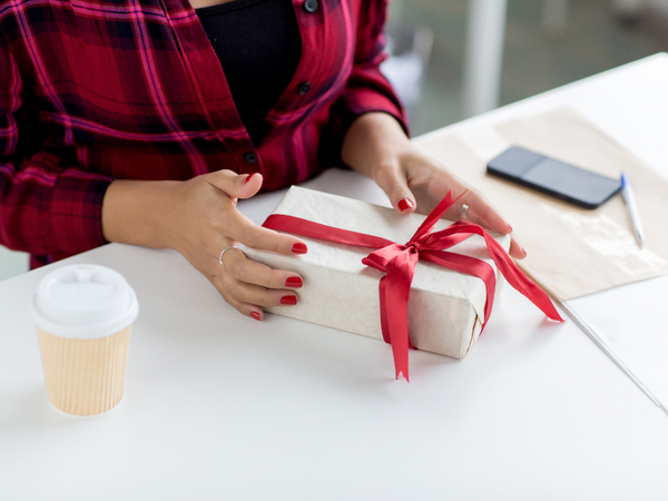 quà tặng 20-10 thiết thực ý nghĩa tặng đồng nghiệp