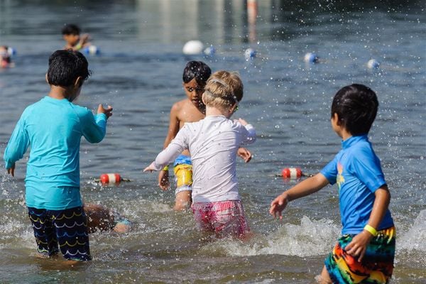 Trại hè rèn luyện thể thao cho bé trai