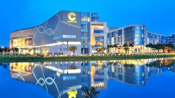 Crescent Mall – Trung tâm thương mại chuẩn quốc tế