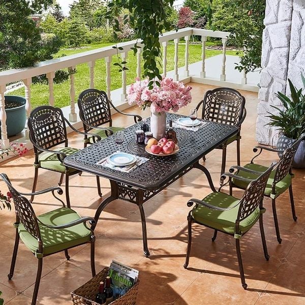 Bộ bàn ghế sân vườn ngoài trời