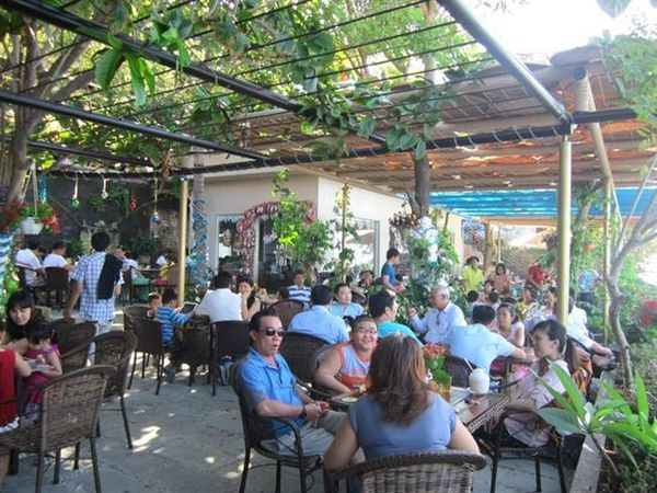lựa chọn ghế cafe phù hợp