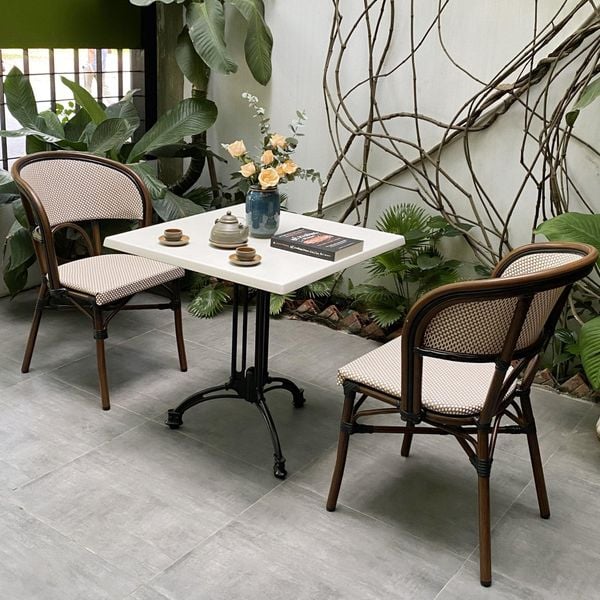 Bộ bàn ghế sân vườn ngoài trời