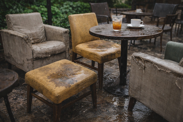 lựa chọn ghế cafe phù hợp
