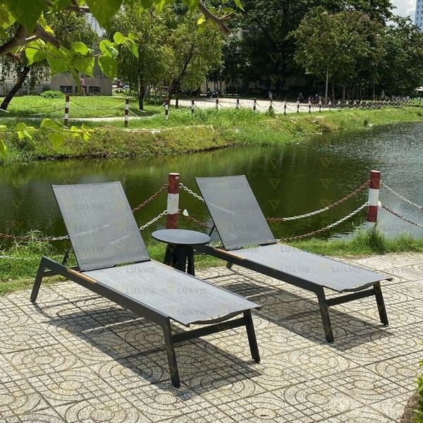 Ghế Hồ Bơi Ngoài Trời Cung Cấp Bởi Nội Thất Luxvie (Nguồn: Nội Thất Luxvie)