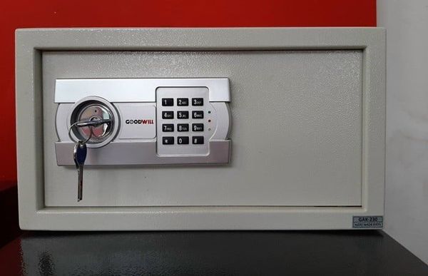 Mua két sắt tại quận 1