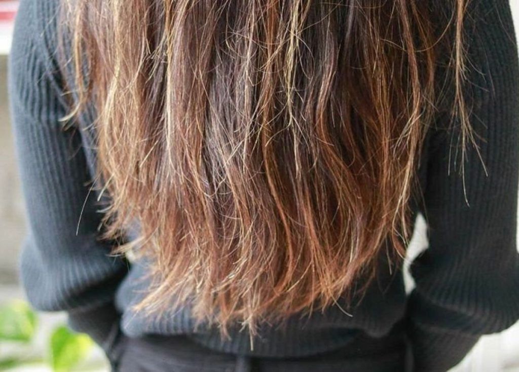 Tóc nhuộm đa dạng màu sắc, phong cách hơn nhưng dễ khiến tóc hư tổn