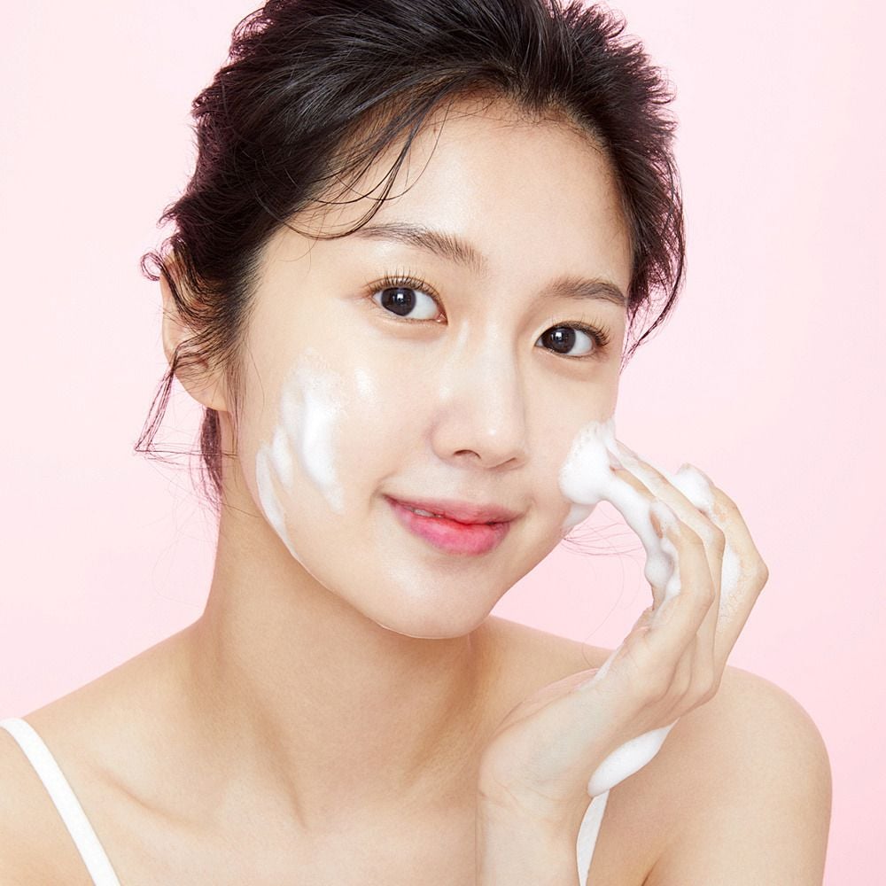 Da đầu nên chọn sữa rửa mặt có thành phần nào?