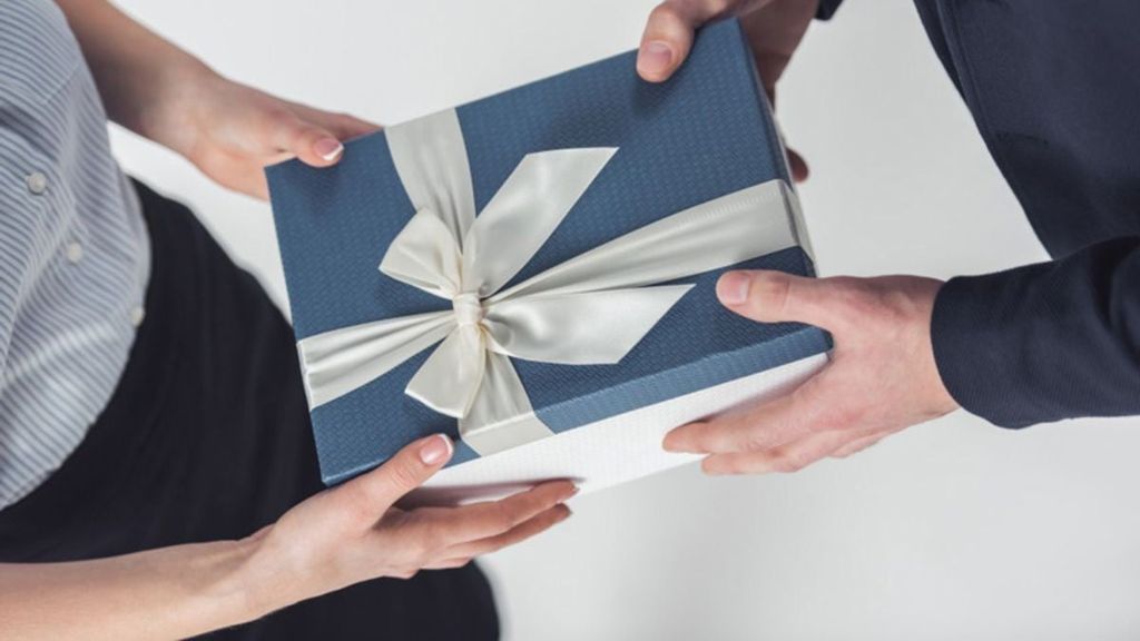 Tác dụng của quà tặng doanh nghiệp