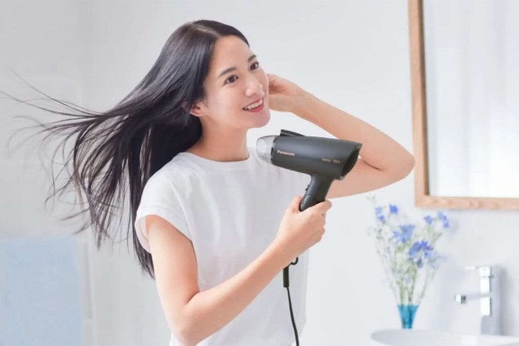 Cách sấy tóc và chăm sóc tóc sau khi sấy