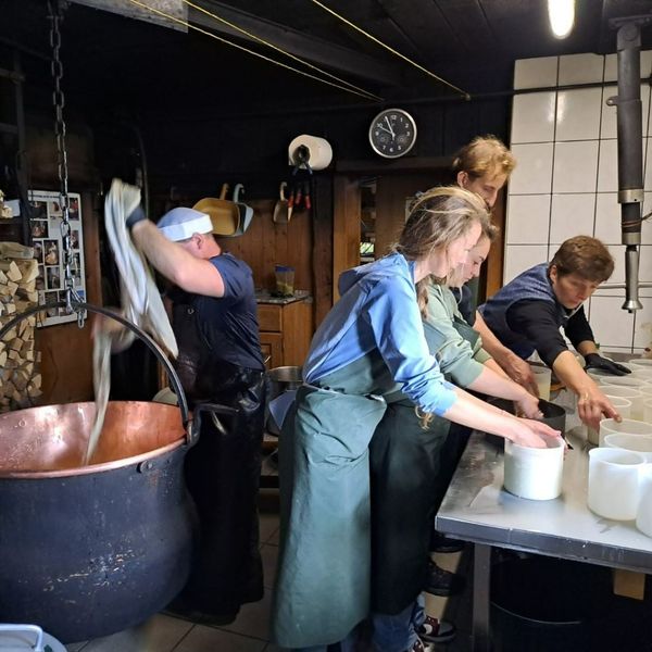 Phô mai truyền thống giữ trọn hương vị vùng đất và khí hậu