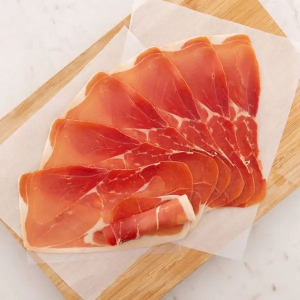 thit-muoi-serrano-cat-lat