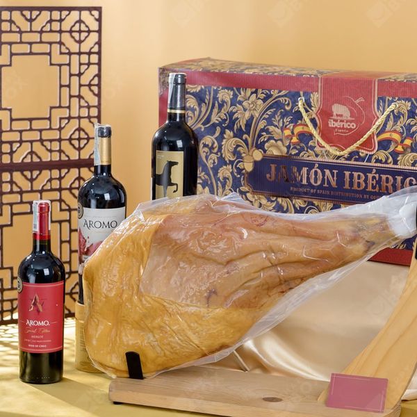 hop-qua-dui-heo-muoi-serrano