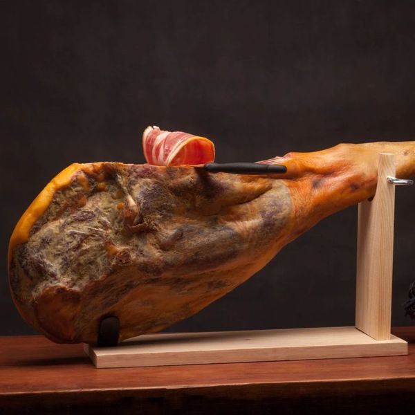 qua-tet-dui-heo-muoi-dang-cap