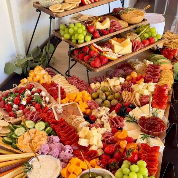 grazing-table-bua-tiec-doanh-nghiep