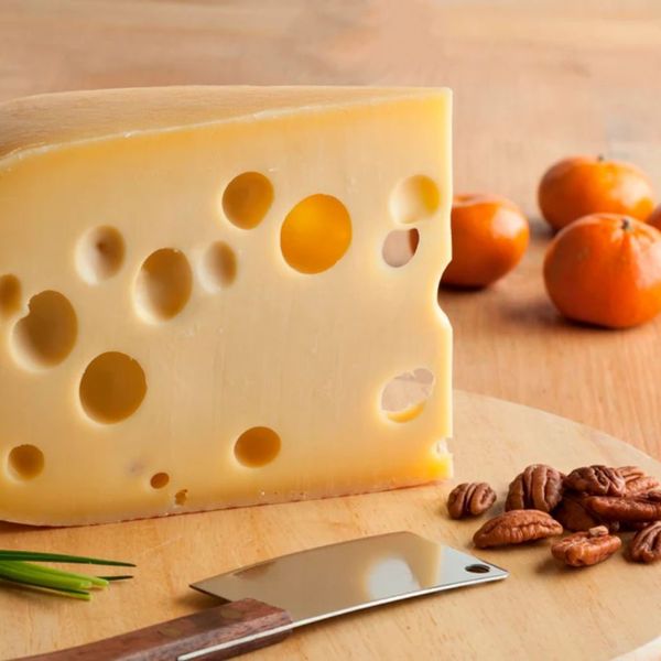 emmental-pho-mai-lo-tron