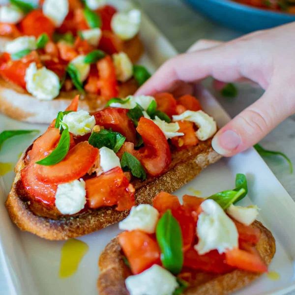 bruschetta-mozzarella