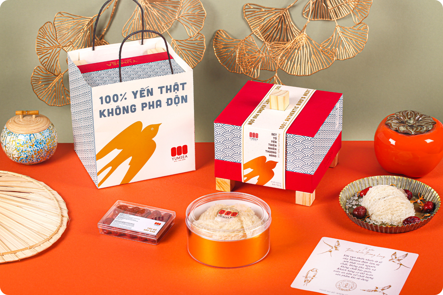 qua tang dac san cuoi nam