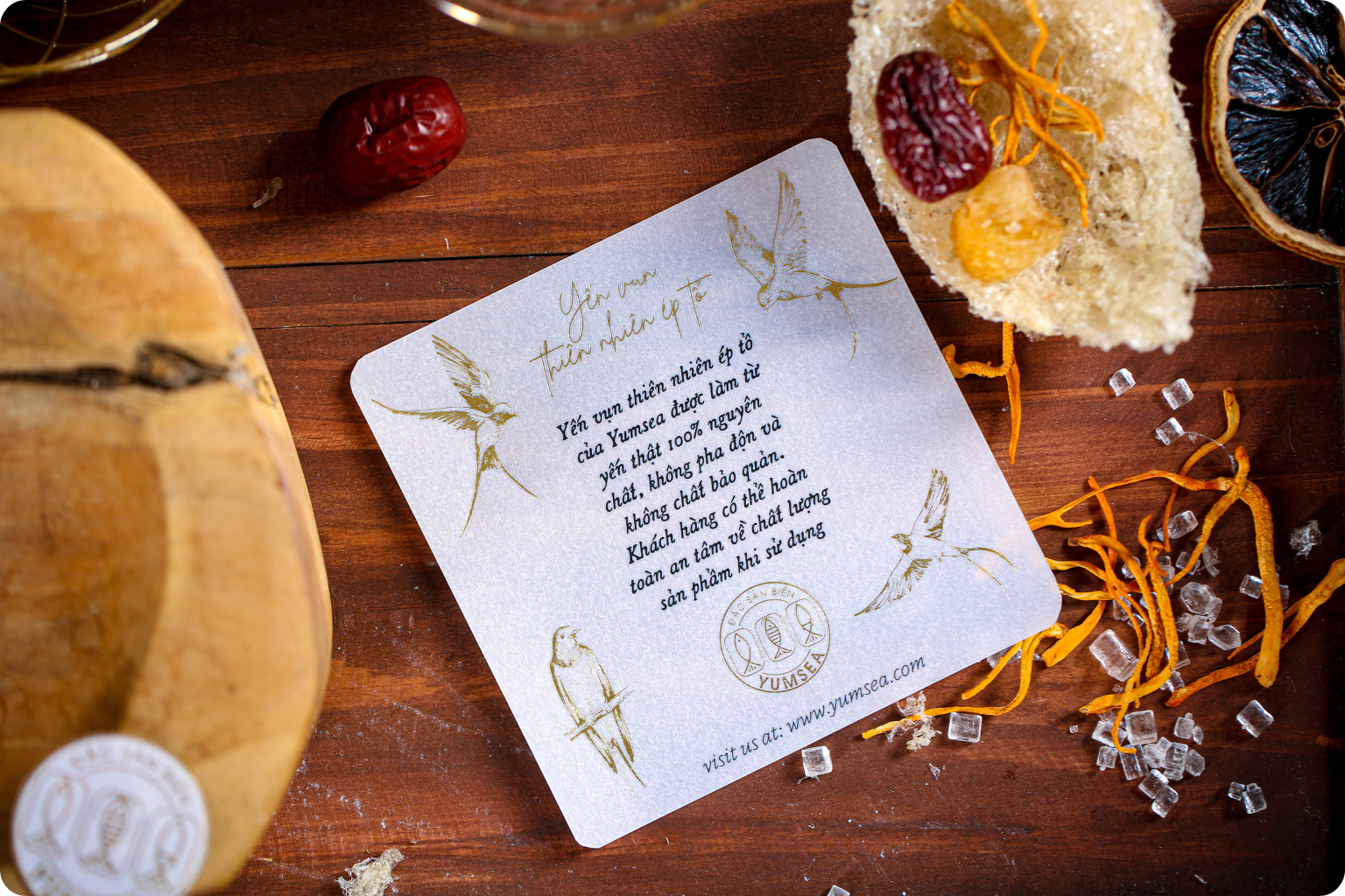 qua tang dac san cuoi nam