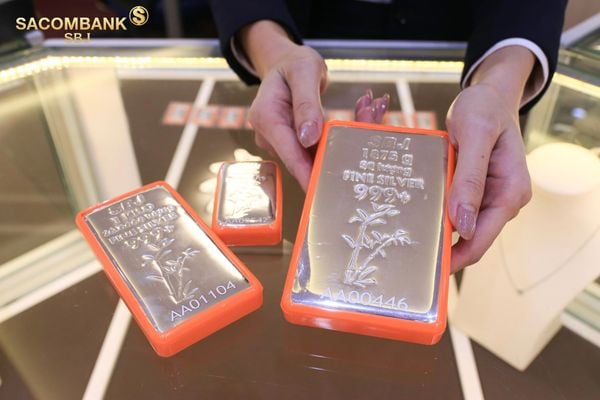 XU HƯỚNG TÍCH LŨY "BẠC THỎI" LÊN NGÔI: SACOMBANK-SBJ RA MẮT BỘ 3 SIÊU PHẨM TỐI ƯU HÓA ĐẦU TƯ DÀI HẠN