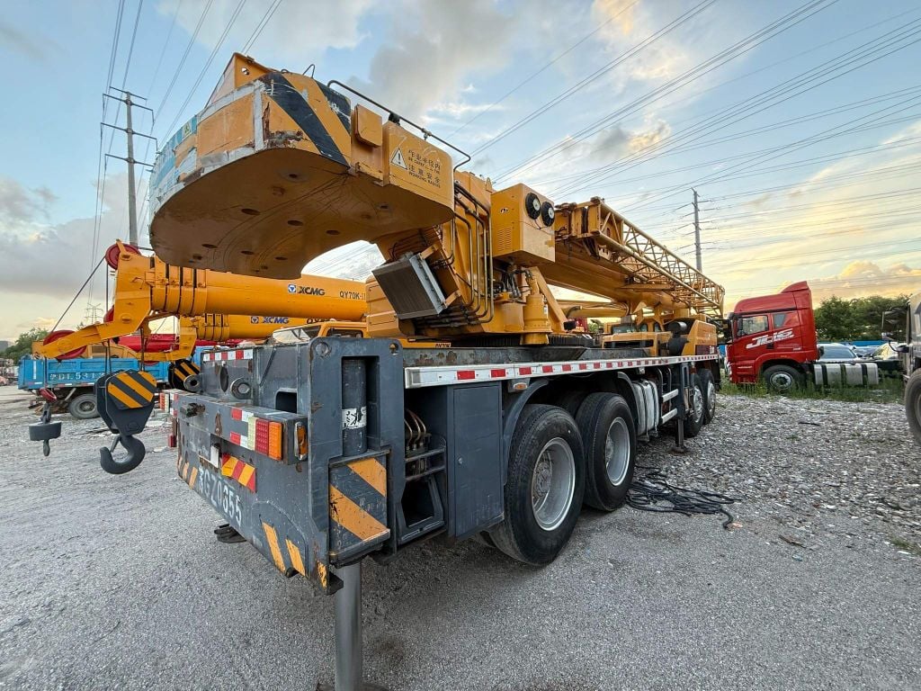 Kinh nghiệm mua cẩu cũ tại Vietnhatcorp