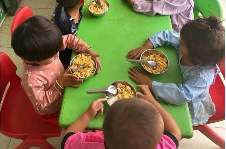 Hình ảnh minh họa nghi vấn minh bạch tài chính dự án thiện nguyện Nuôi Em