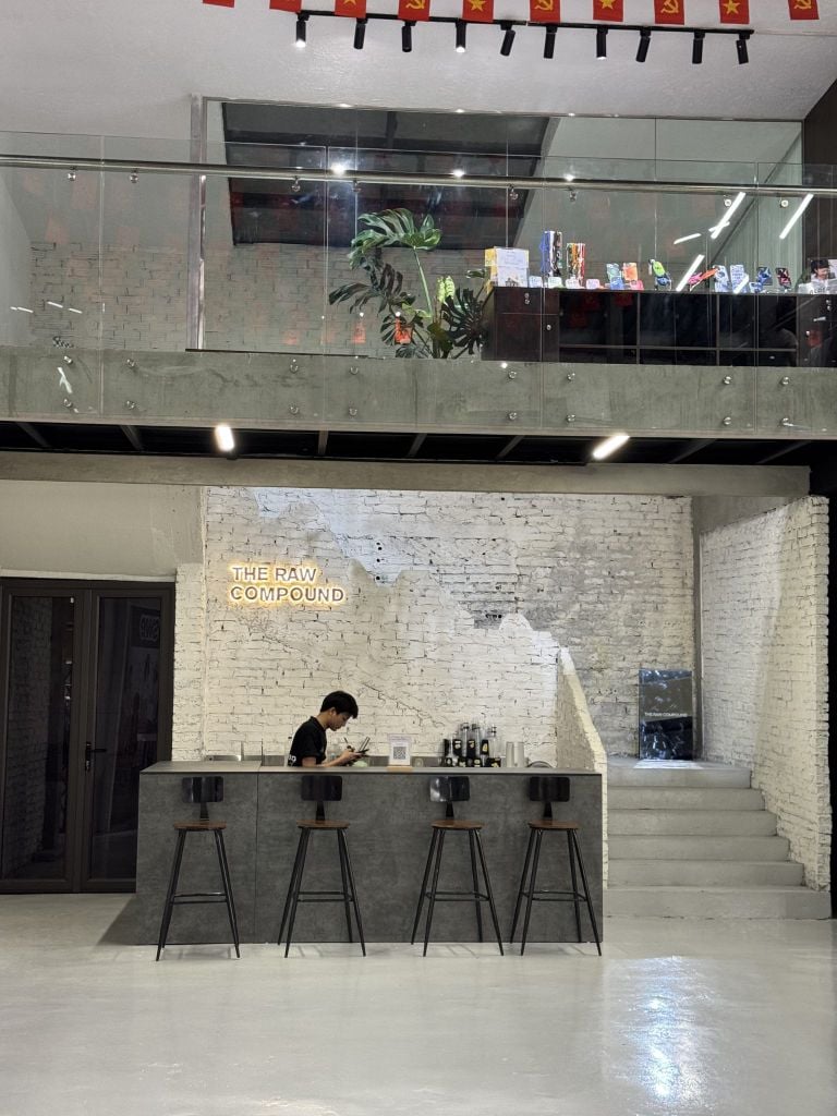 The Raw Compound Hà Nội: Tổ hợp thời trang 700m² với 30 local brand