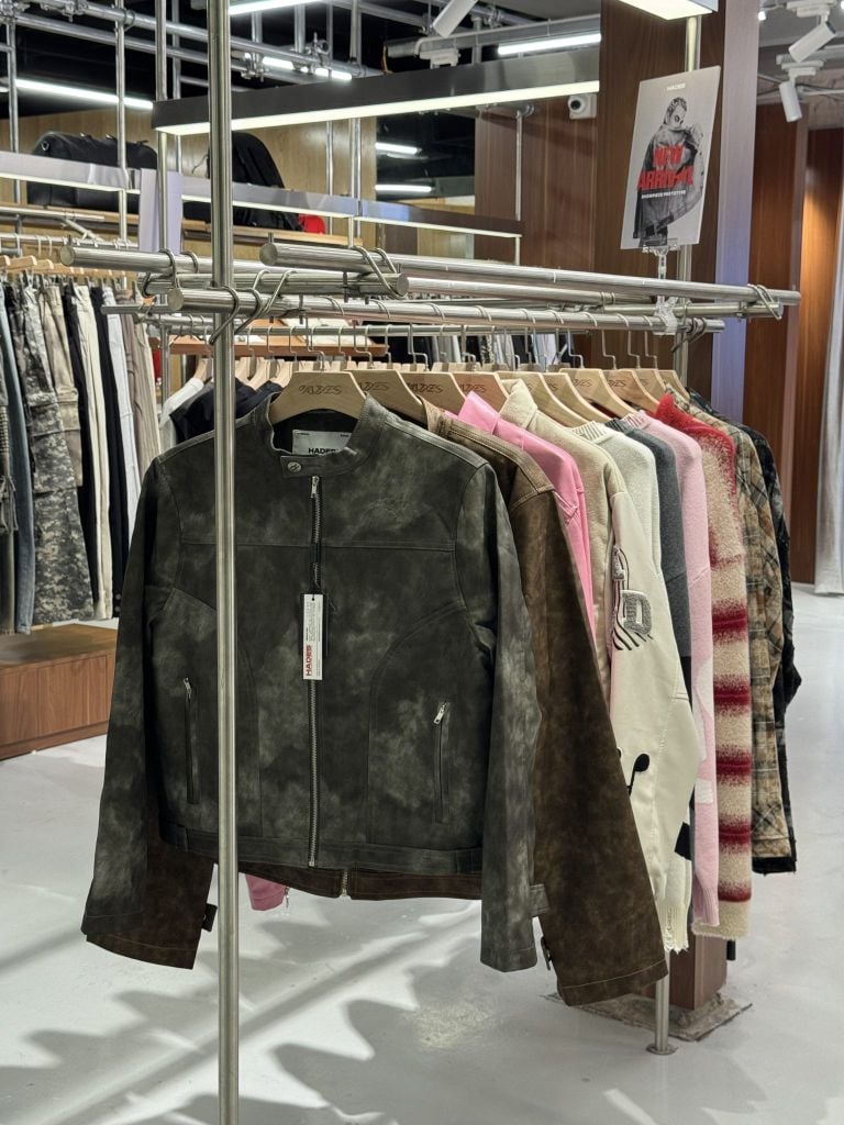 The Raw Compound Hà Nội: Tổ hợp thời trang 700m² với 30 local brand