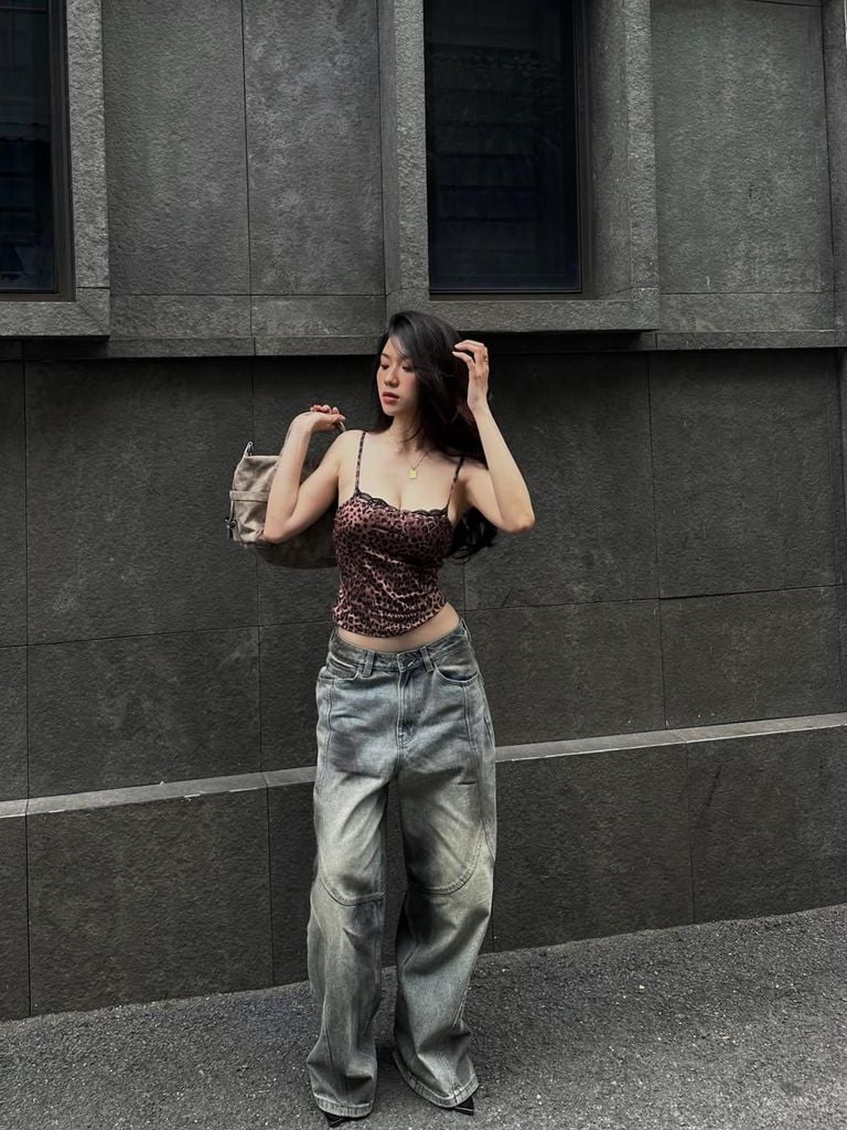 Hotgirl Diệp Phương Linh gợi cảm trên Instagram