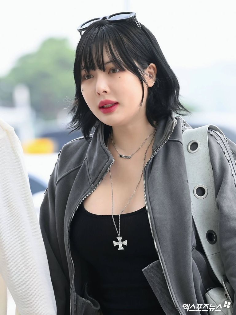 HyunA ngất xỉu trên sân khấu Waterbomb Macau sau khi giảm cân cực đoan