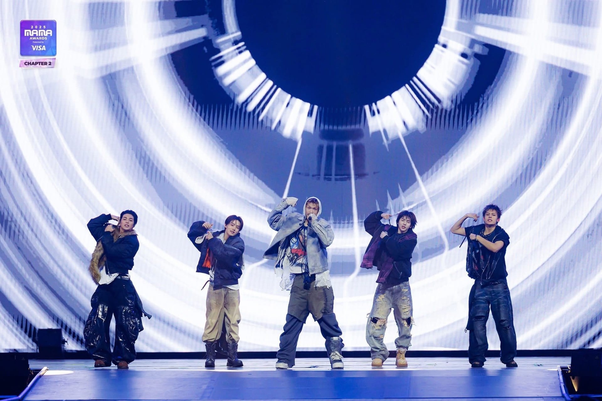 CORTIS nhận giải Tân binh MAMA 2025