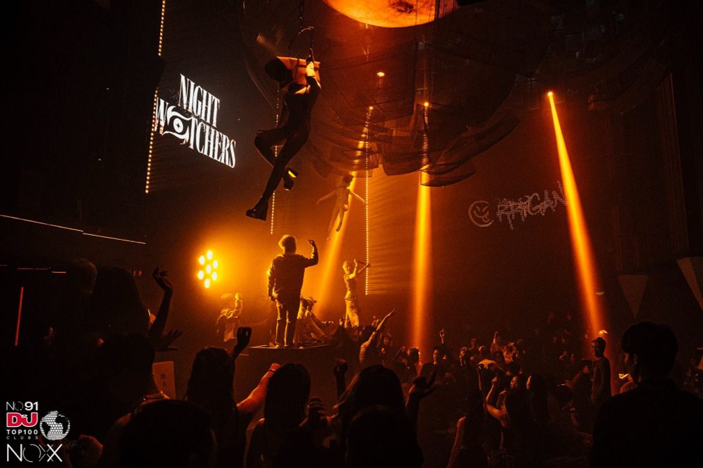 quán bar countdown tết dương 2025 hà nội không khí nightlife sôi động giới trẻ