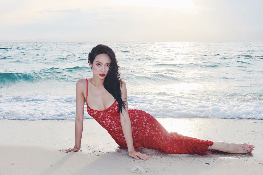 Đức Phạm công khai yêu Á hậu Vũ Thúy Quỳnh – chuyện tình 11/11 gây bão mạng