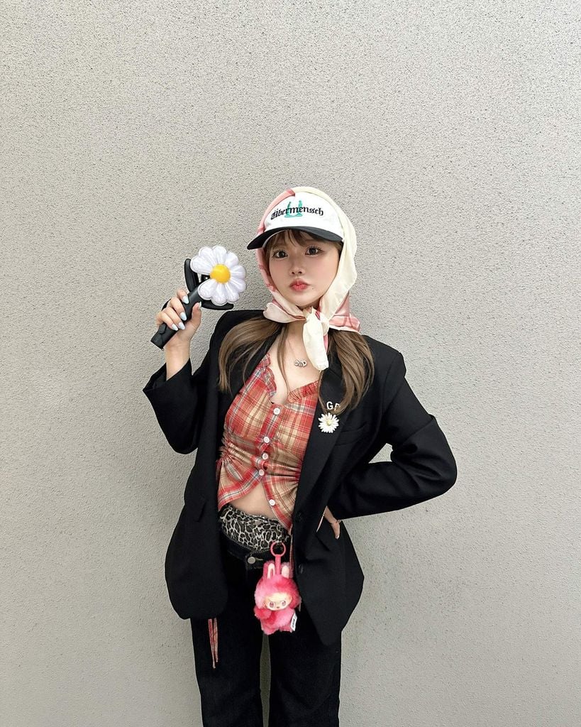 Dresscode đen concert G-DRAGON