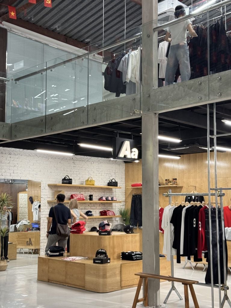 The Raw Compound Hà Nội: Tổ hợp thời trang 700m² với 30 local brand