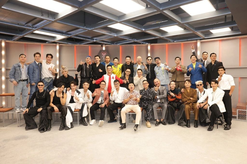 Sân khấu Y-Concert 2025 quy tụ dàn sao Anh Trai Vượt Ngàn Chông Gai tại Hưng Yên