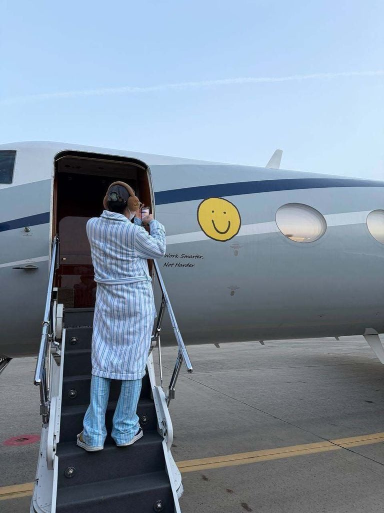 G-DRAGON đáp chuyên cơ xuống Hà Nội – Concert Übermensch 2025