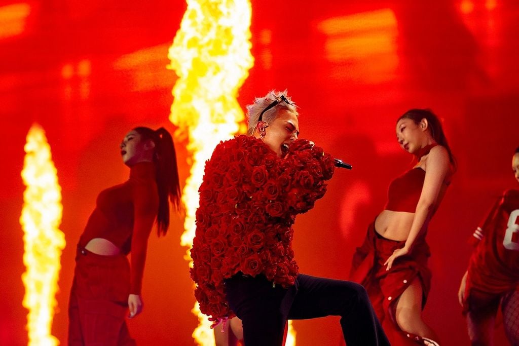 Sân khấu G-DRAGON Übermensch tại 8Wonder