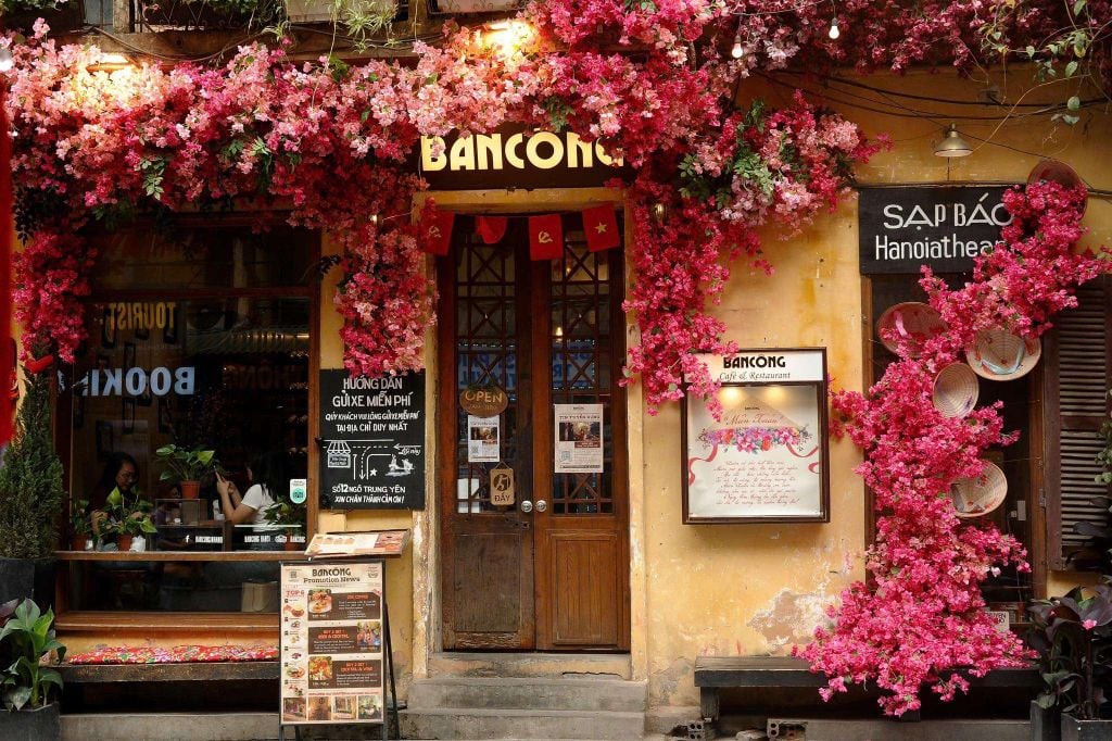 Quán cafe mở xuyên Tết 2026 tại Hà Nội view đẹp check-in đầu năm