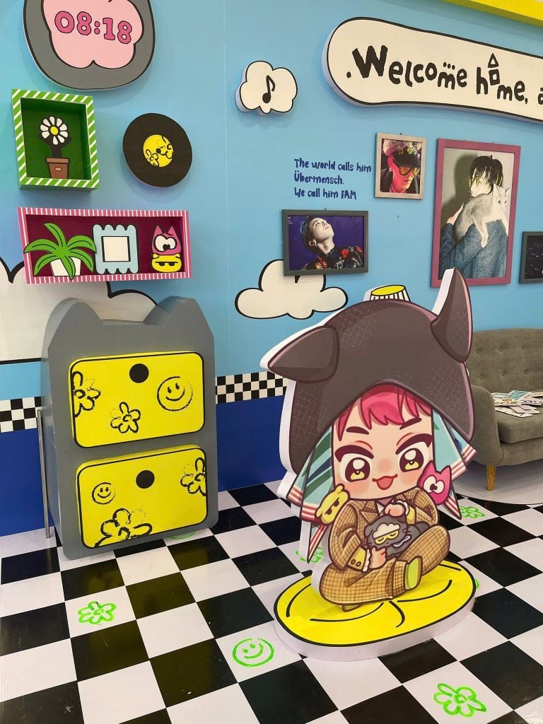 check-in booth cho fan G-Dragon concert 2025 tại Vincom Ocean Park 2