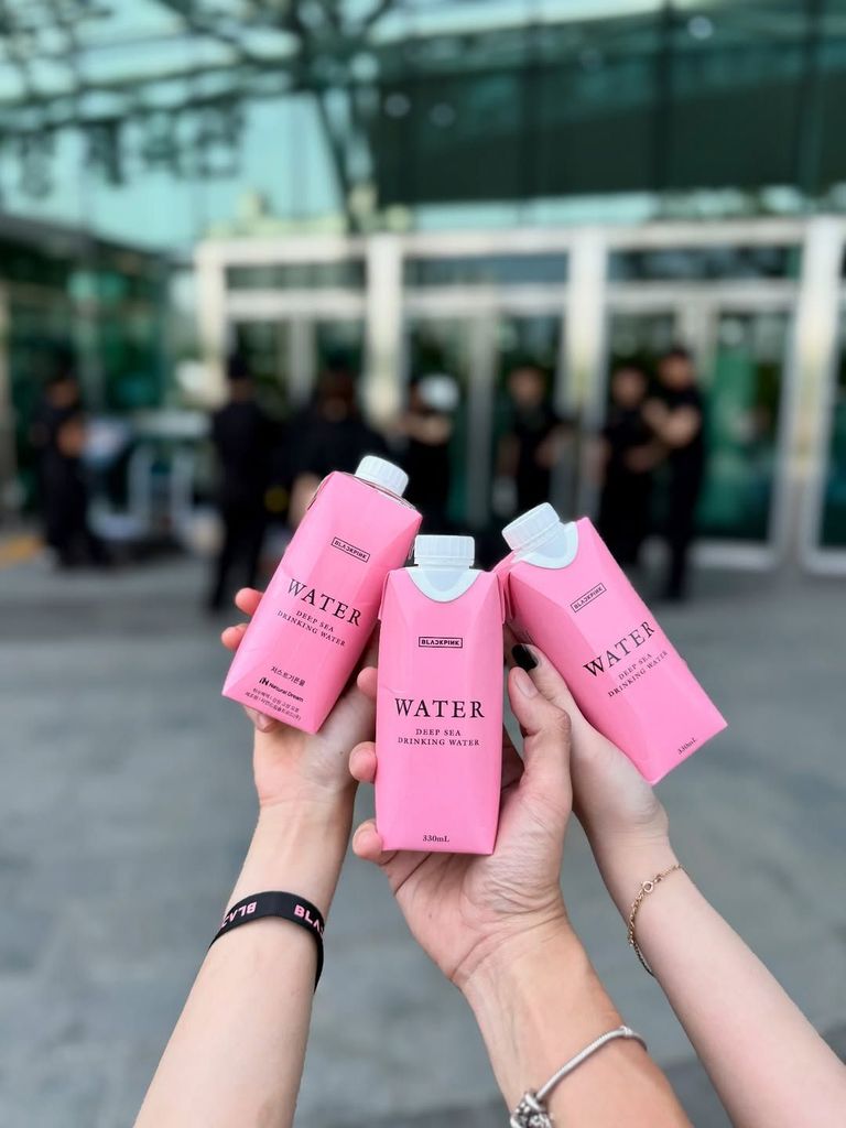 BLACKPINK lan tỏa thông điệp xanh tại Deadline World Tour