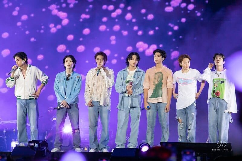 Cơ hội BTS World Tour 2026–2027 tổ chức concert tại Việt Nam