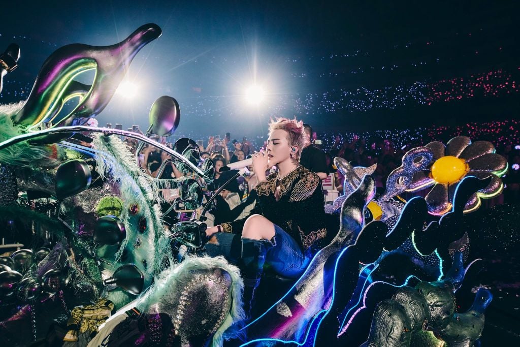 check-in booth cho fan G-Dragon concert 2025 tại Vincom Ocean Park 2